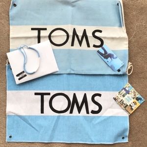 Toms Shoe Bag, Flag and Bracelet